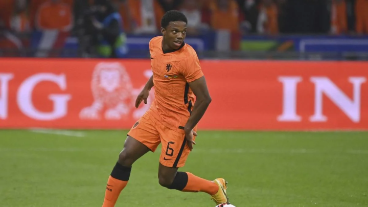 易游体育 -关于赛前体能课后，费耶诺德调整名单备战欧篮联，更衣室稳定，球探报告显示潜力的信息